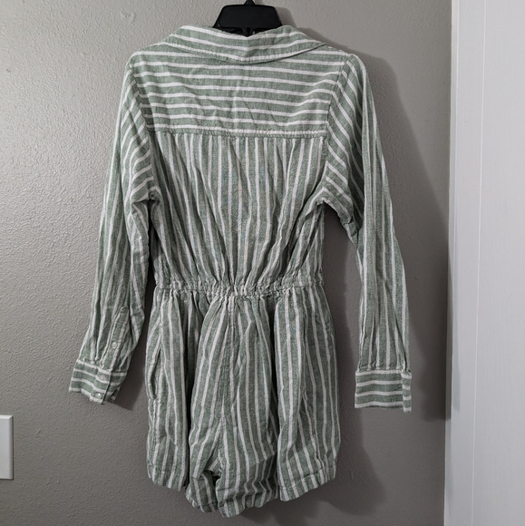 Abercrombie and Fitch linen blend romper - Picture 6 of 6